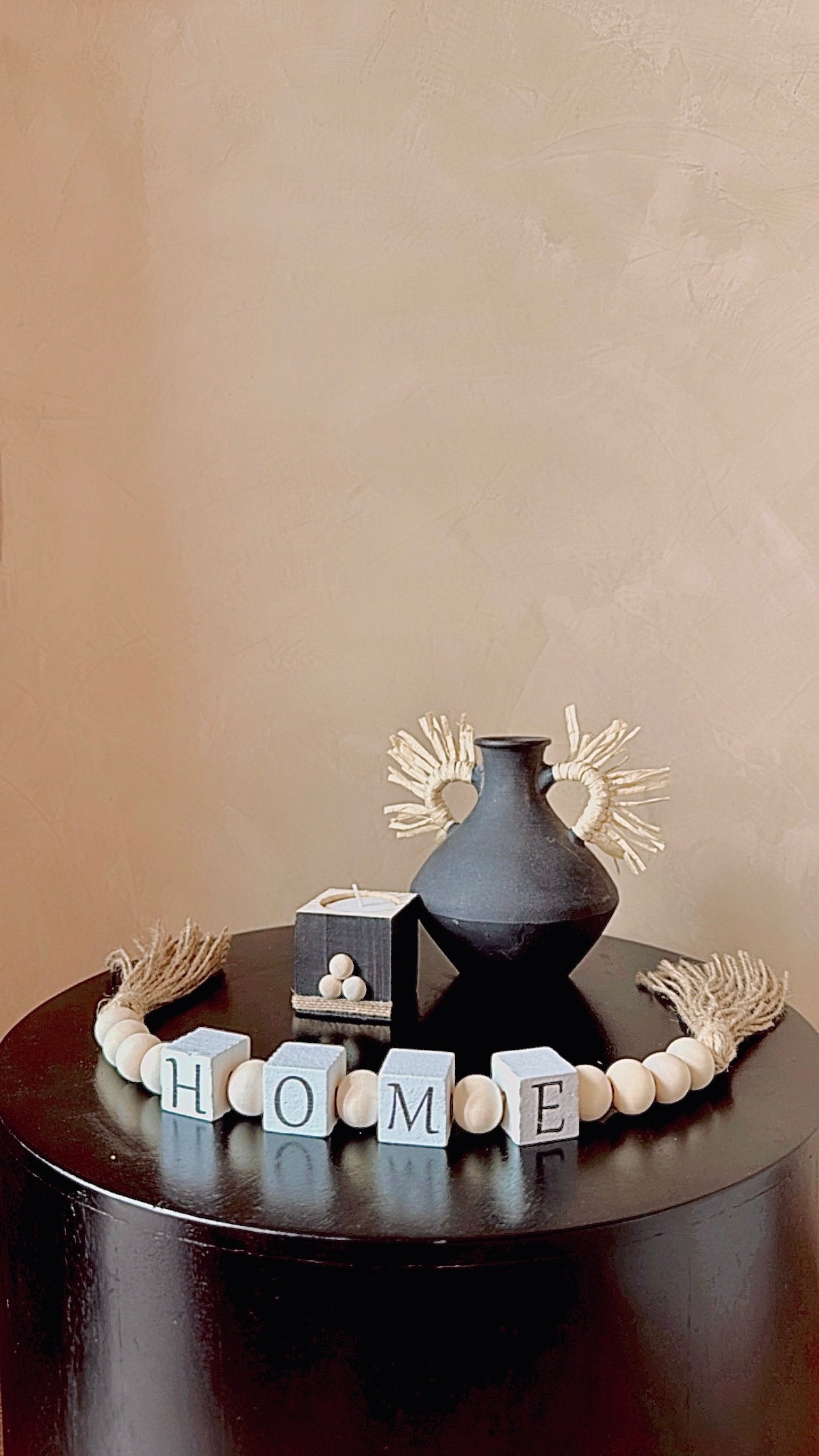Raff Noir table décor