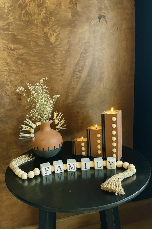 Family Table Garland