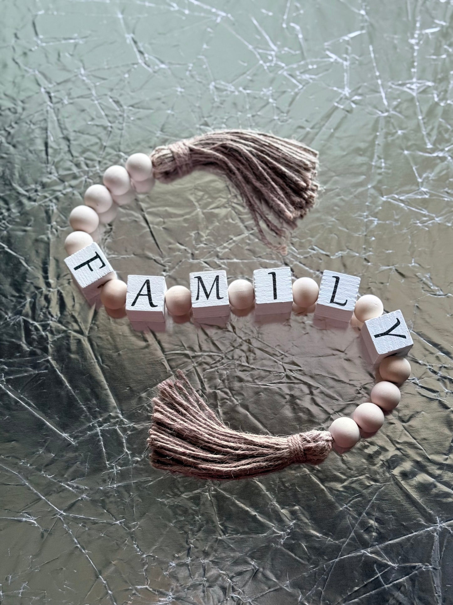 Family Table Garland